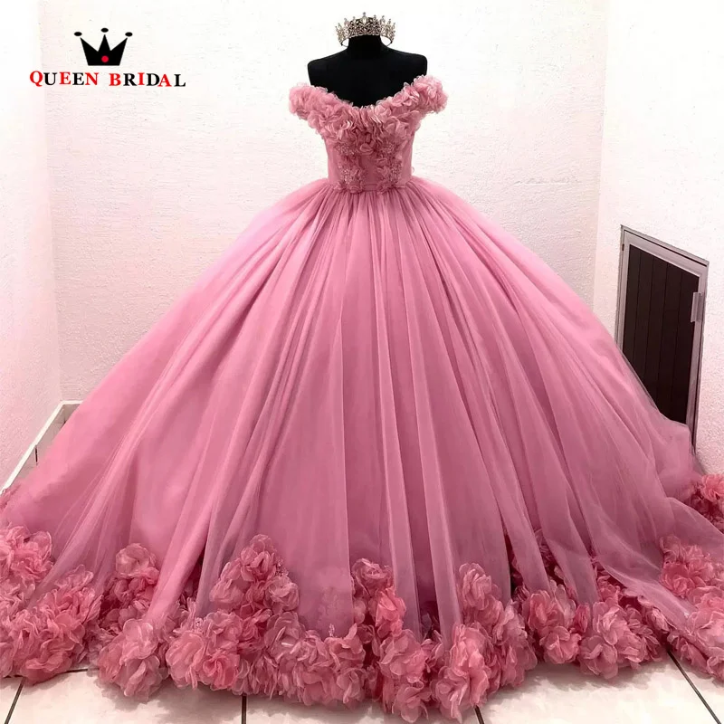 Sweet 16 Pink Quinceanera Dresses Off the Shoulder Ruched Ball Gown Vestido De 15 Anos Applique Beaded Tulle Prom Gowns VF15
Sweet 16 Pink Quinceanera Dresses Off the Shoulder Ruched Ball Gown Vestido De 15 Anos Applique Beaded Tulle Prom Gowns VF15