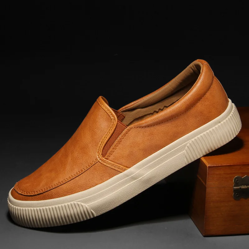 Fashion Men's Casual Shoes Breathable Low Top Men Vulcanized Shoes Flat Basic Soft Bottom Wear-resistant Male Leather Shoes Hot
Fashion Men's Casual Shoes Breathable Low Top Men Vulcanized Shoes Flat Basic Soft Bottom Wear-resistant Male Leather Shoes Hot