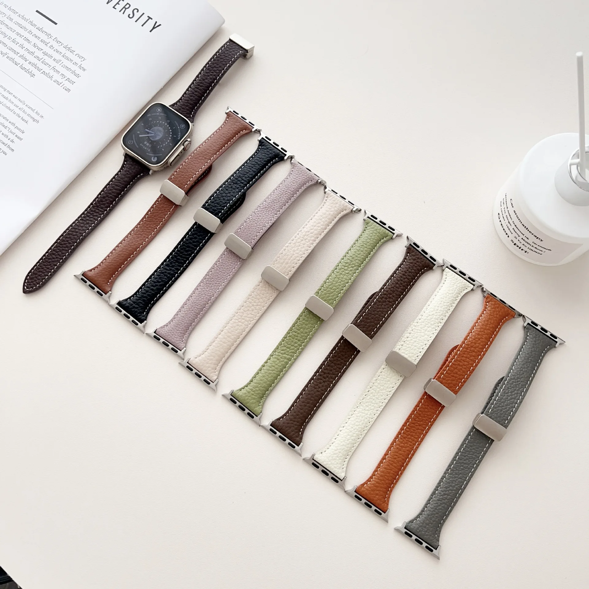 Подходит для Apple Watch с маленькой талией, кожаный ремешок с складной пряжкой iWatch 7 8, магнитная пряжка с узором Личи
Подходит для Apple Watch с маленькой талией, кожаный ремешок с складной пряжкой iWatch 7 8, магнитная пряжка с узором Личи