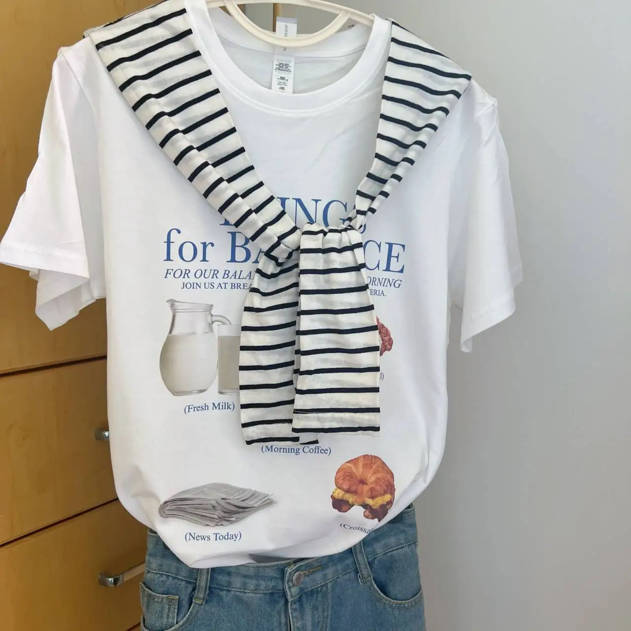 Футболка женская с графическим принтом, милый топ с принтом, Повседневная винтажная эстетичная уличная одежда с цветочным принтом, Y2k
Футболка женская с графическим принтом, милый топ с принтом, Повседневная винтажная эстетичная уличная одежда с цветочным принтом, Y2k