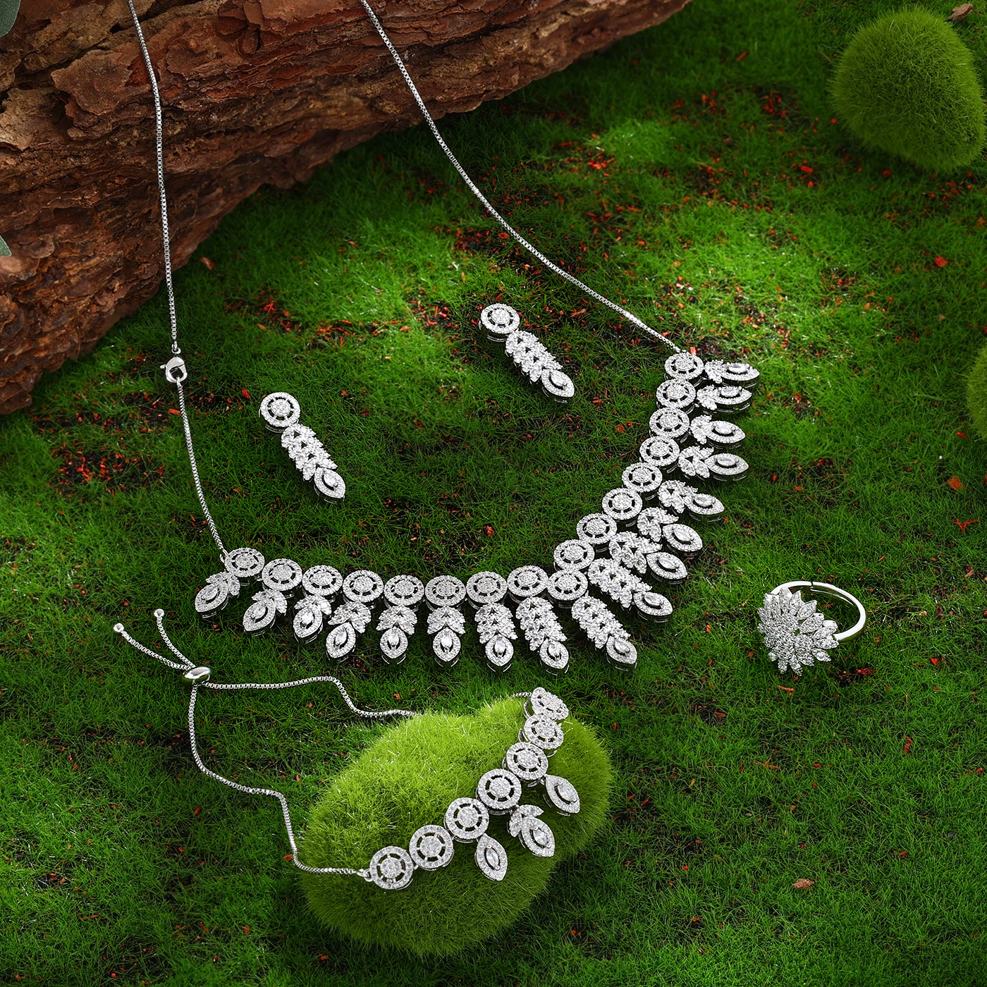 2023 Fashionable AAA Cubic Zirconia 4-piece Bridal Jewelry Set Dubai Jewelry Set Women's Wedding Party Accessories Design
2023 Fashionable AAA Cubic Zirconia 4-piece Bridal Jewelry Set Dubai Jewelry Set Women's Wedding Party Accessories Design
