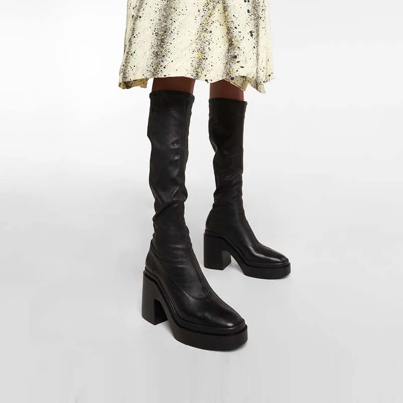 MUMANI Woman 2022 New Knee High Microfiber Zip Square heel Round Toe Street Style British Style Modern Boots
MUMANI Woman 2022 New Knee High Microfiber Zip Square heel Round Toe Street Style British Style Modern Boots