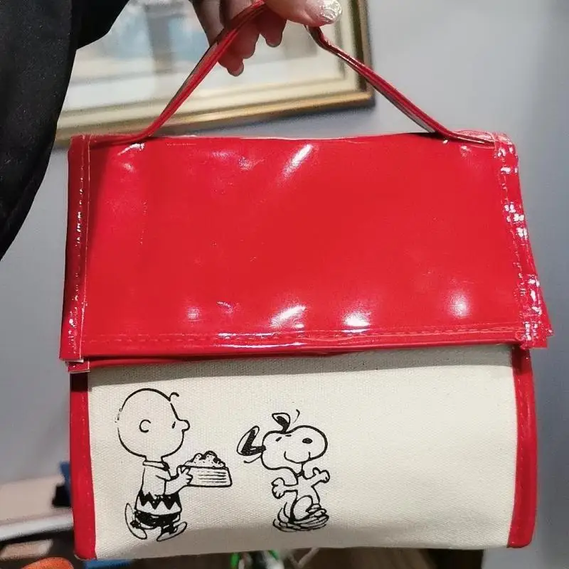 Портативный Ланч-бокс Snoopy, сумка, милая модная женская утолщенная изоляционная сумка для холодной изоляции, сумка для бенто, Аниме подарок для девушки на день рождения
Портативный Ланч-бокс Snoopy, сумка, милая модная женская утолщенная изоляционная сумка для холодной изоляции, сумка для бенто, Аниме подарок для девушки на день рождения