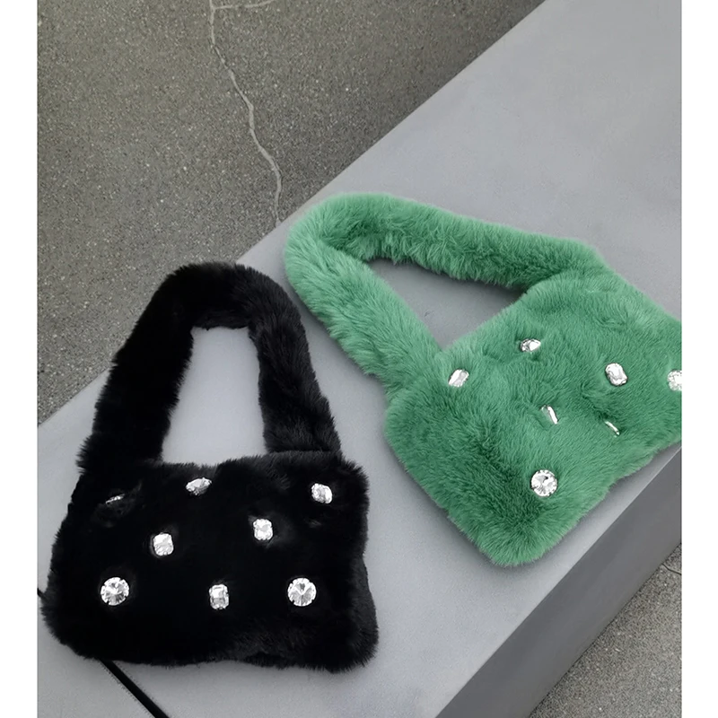 Diamonds Decoration Plush Women Shoulder Bags Luxury Designer Diamond Women Handbags Casual Color Plush Underarm Women's Bag New
Diamonds Decoration Plush Women Shoulder Bags Luxury Designer Diamond Women Handbags Casual Color Plush Underarm Women's Bag New