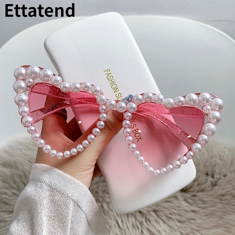 Vintage Cat Eye Love Heart Sunglasses Women Fashion Personality Sun Glasses Pearl Diamond Eyeglasses Uv400 Gafas De Sol
Vintage Cat Eye Love Heart Sunglasses Women Fashion Personality Sun Glasses Pearl Diamond Eyeglasses Uv400 Gafas De Sol