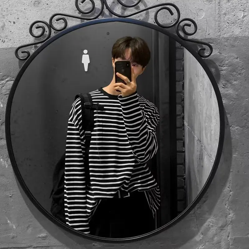 Black and White Striped Long Sleeved T-shirt for Men's Loose Korean Version Cotton Bottom Shirt Harajuku Vintage Streetwear Tops
Black and White Striped Long Sleeved T-shirt for Men's Loose Korean Version Cotton Bottom Shirt Harajuku Vintage Streetwear Tops
