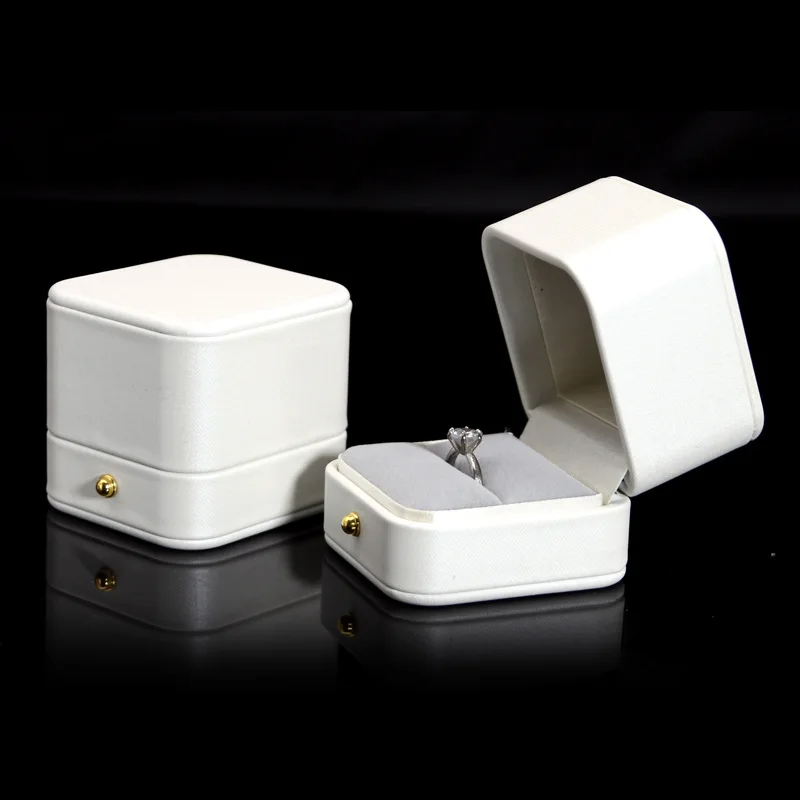 High-end White Jewelry Box Set Ring Double Ring Box Pendant Necklace Box Bracelet Box Ear Stud Display Packaging Box Wholesale
High-end White Jewelry Box Set Ring Double Ring Box Pendant Necklace Box Bracelet Box Ear Stud Display Packaging Box Wholesale