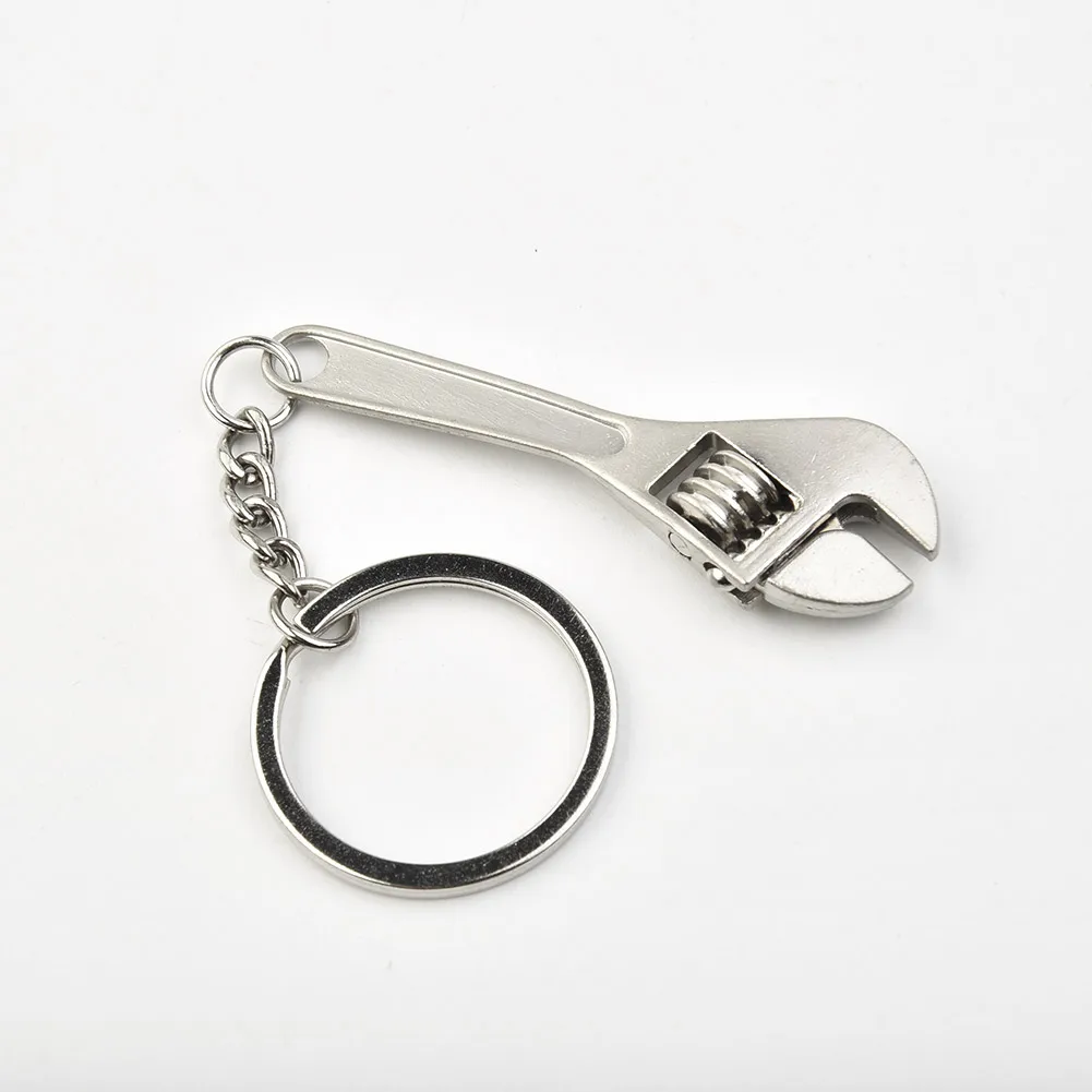 Wrench Style Key Chain Car Metal Creative Fashion Silver Compact Keychain Automobiles Interior Key Rings Accessories
Wrench Style Key Chain Car Metal Creative Fashion Silver Compact Keychain Automobiles Interior Key Rings Accessories