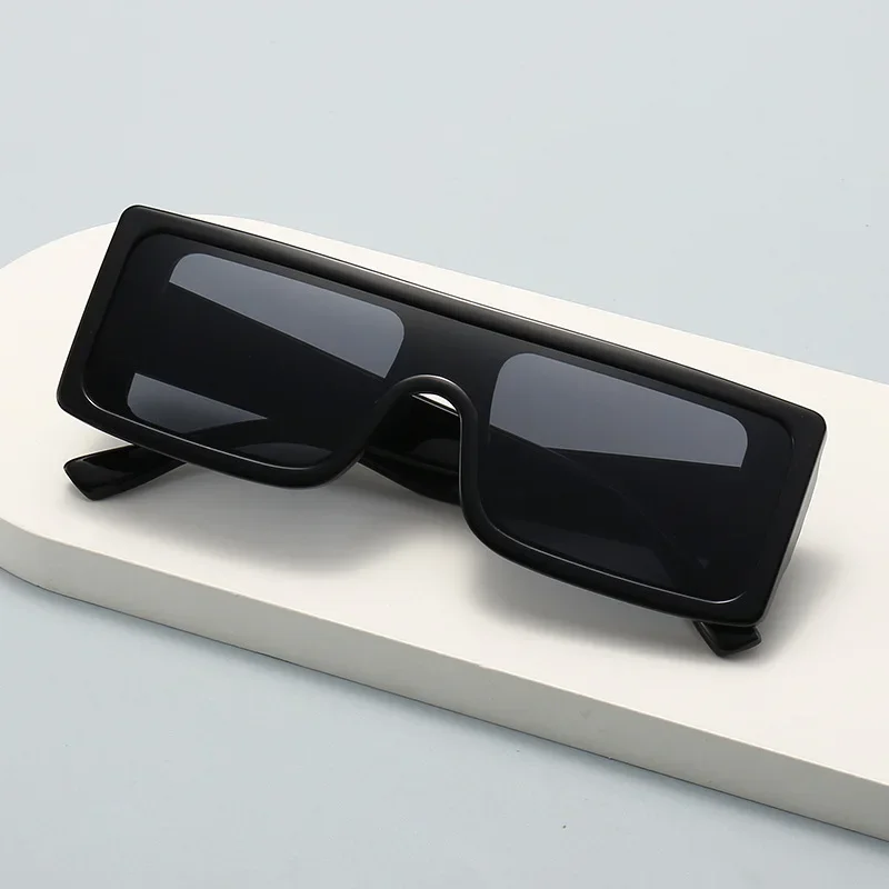 

Солнцезащитные очки с прямоугольной большой оправой, солнцезащитные очки с комбинированными линзами в стиле ретро, футуристическое ощущение технологии, солнцезащитные очки для мужчин и женщин
