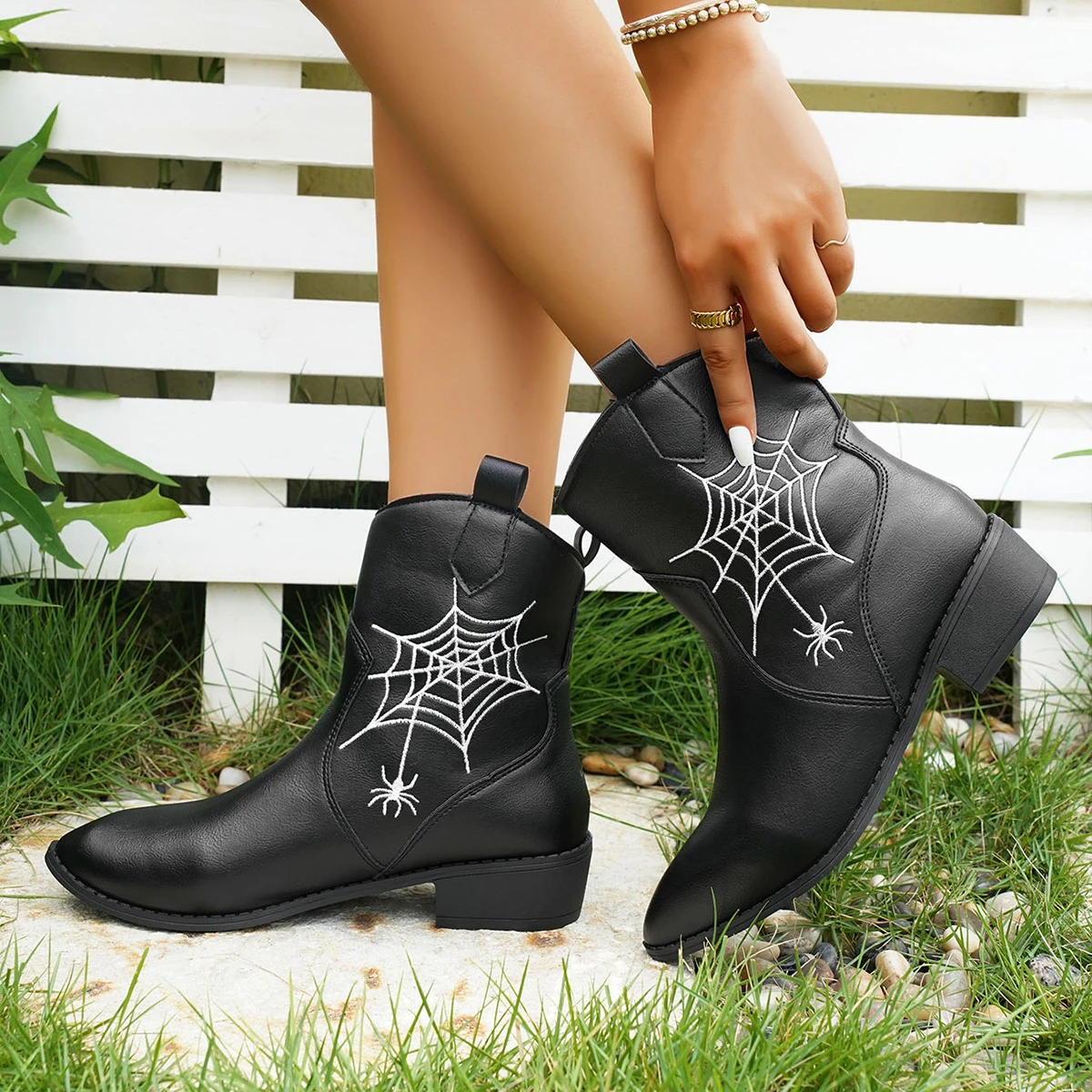 

Vintage Cowgirl Cowboy Boots Brand New Embroider 2024 Autumn Winter Western Mid Calf Boots Women Chunky Heels Retro Shoes Woman