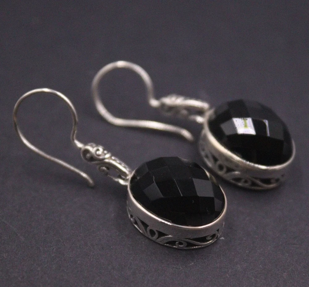 

Real Solid 925 Sterling Silver Black Agate Lucky Hollow Carved Pattern Oval Dangle Earrings