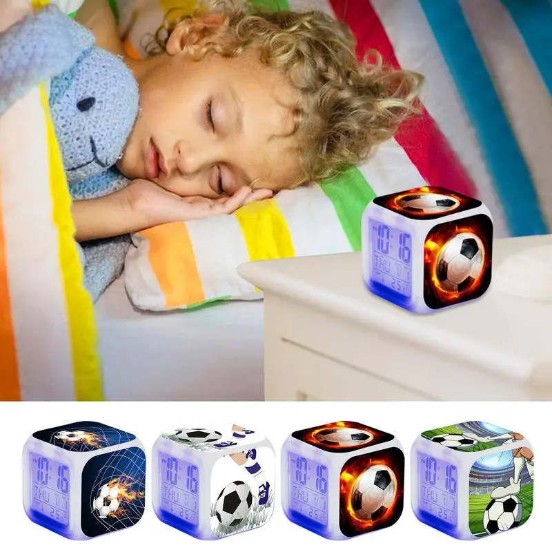 Фотографические часы для мальчиков, меняющие цвет, USB, милые настольные часы для любителей футбола, квадратные будильник для гостиной 
Фотографические часы для мальчиков, меняющие цвет, USB, милые настольные часы для любителей футбола, квадратные будильник для гостиной