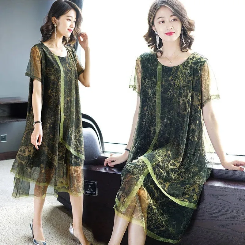 Summer Vintage Mesh Splice Floral Dress For Women Clothing Middle aged Female Mother Summer 2022 New Loose Chiffon Dress BD695
Summer Vintage Mesh Splice Floral Dress For Women Clothing Middle aged Female Mother Summer 2022 New Loose Chiffon Dress BD695