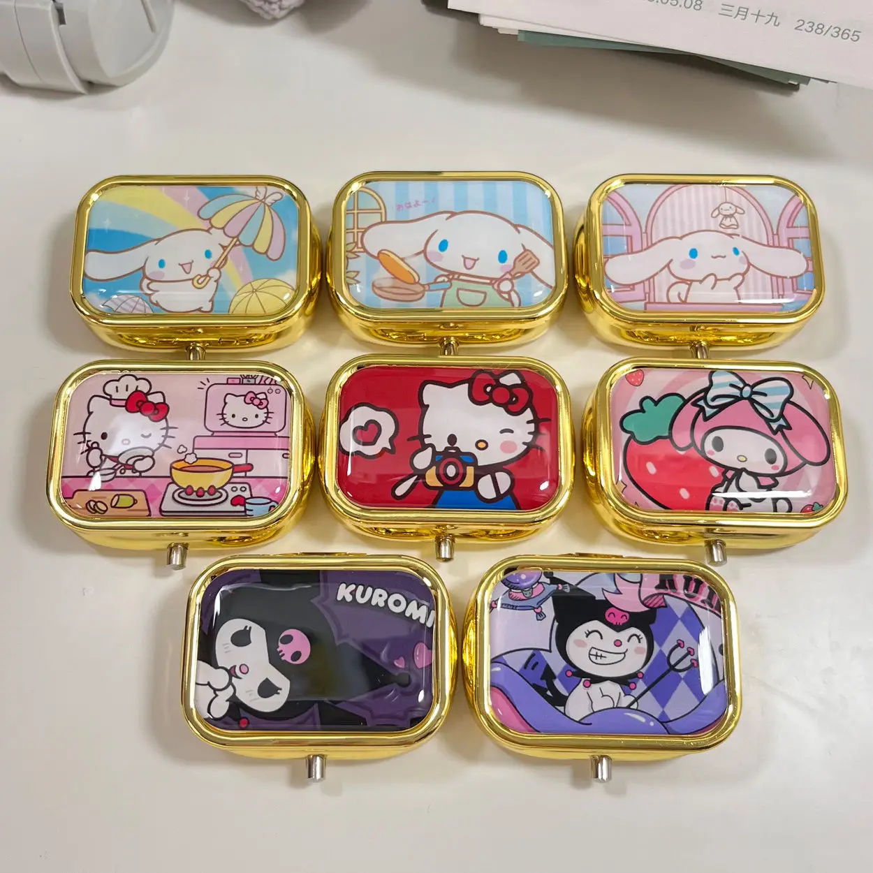 Sanrio Hellokitty Storage Cartoon High-end Ear Studs Candy Box Medicine Box with Students Moisture-proof Sealed Storage Cute
Sanrio Hellokitty Storage Cartoon High-end Ear Studs Candy Box Medicine Box with Students Moisture-proof Sealed Storage Cute