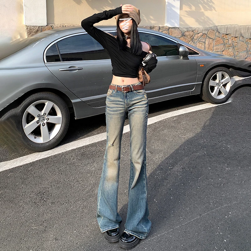 2023 Winter New Women's Vintage Retro Spicy Girl Low Waist Flare Pants Slim Fit and Worn Out Jeans
2023 Winter New Women's Vintage Retro Spicy Girl Low Waist Flare Pants Slim Fit and Worn Out Jeans