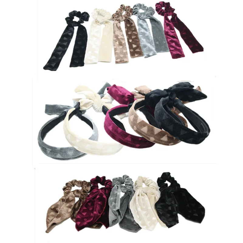 New winter Printing velvet girls hairband long tails bow hair accessories for children
New winter Printing velvet girls hairband long tails bow hair accessories for children