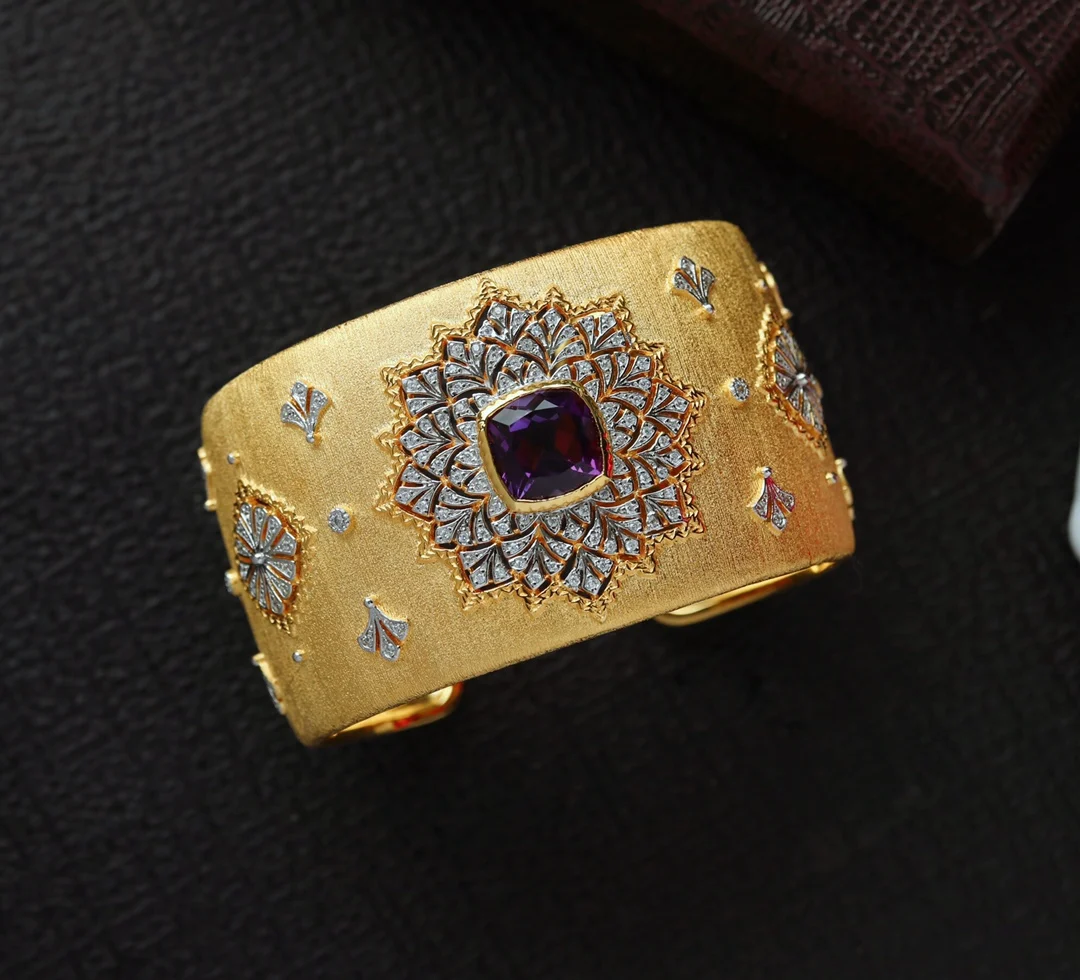 Italian Vintage Craft Luxury 925 Sterling Silver Jewelry Inlaid Purple Zircon Bracelets Golden Banquet Bracelet For Women
Italian Vintage Craft Luxury 925 Sterling Silver Jewelry Inlaid Purple Zircon Bracelets Golden Banquet Bracelet For Women