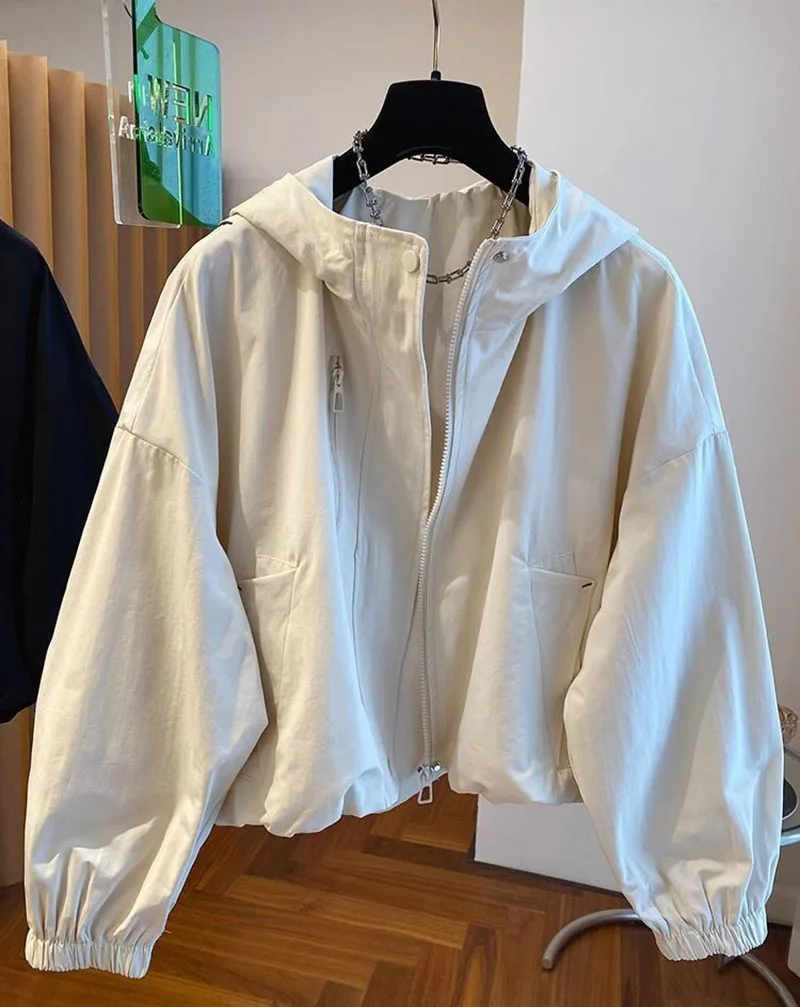 Solid Hooded Windbreaker Jacket Female Autumn Loose Outwear Casual Coat For Women Simple All Match Women's Jacket
Solid Hooded Windbreaker Jacket Female Autumn Loose Outwear Casual Coat For Women Simple All Match Women's Jacket
