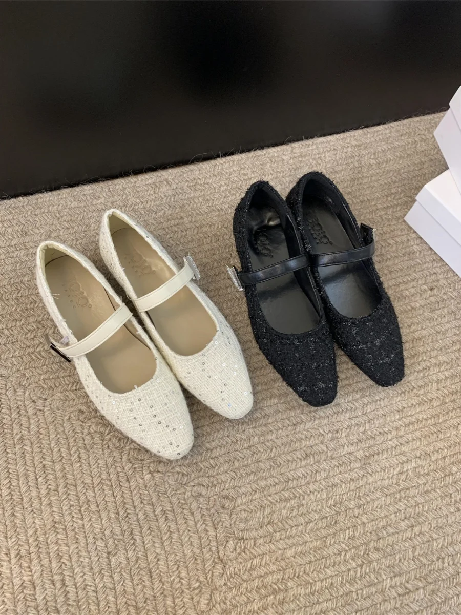 Elegant Women's Leather Shoes Comfort Pointed Toe Female Footwear White Sneakers Shallow Mouth Comfortable Dress Glitter Summer
Elegant Women's Leather Shoes Comfort Pointed Toe Female Footwear White Sneakers Shallow Mouth Comfortable Dress Glitter Summer