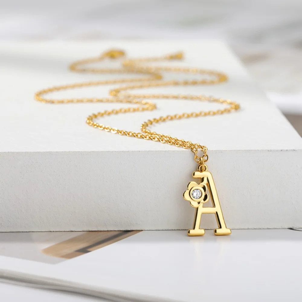 RoRo Stainless Steel Gold Capital Letter Necklace Bohemian Style Rose Diamond Pendant For Girl's Gift
RoRo Stainless Steel Gold Capital Letter Necklace Bohemian Style Rose Diamond Pendant For Girl's Gift