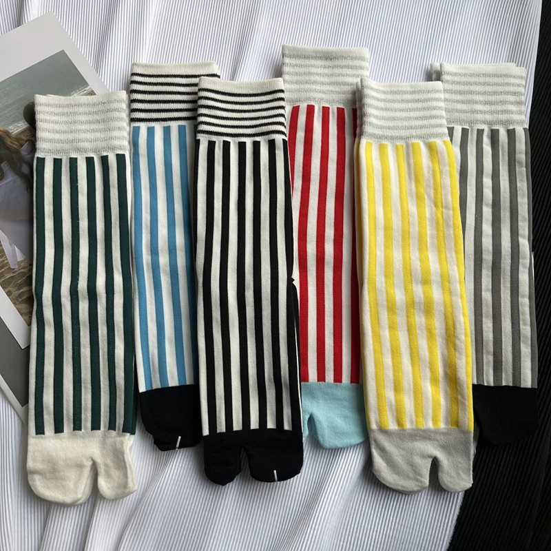 Bright Silk Ribbed Colored Vertical Stripes Retro Combed Cotton Split Toe Woman Socks Soft Two-Toed Japanese Women's Tabi Sox
Bright Silk Ribbed Colored Vertical Stripes Retro Combed Cotton Split Toe Woman Socks Soft Two-Toed Japanese Women's Tabi Sox