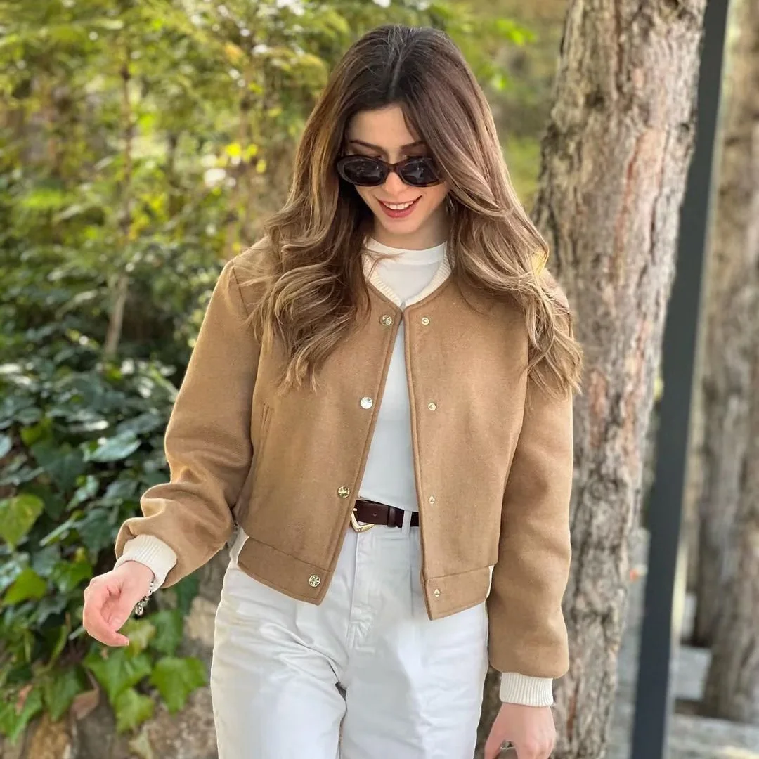 Casual Women's Bomber Jacket Fashion Winter Autumn Pockets Single Breasted Long Sleeve Outerwears Female Chic Baseball Coats New
Casual Women's Bomber Jacket Fashion Winter Autumn Pockets Single Breasted Long Sleeve Outerwears Female Chic Baseball Coats New