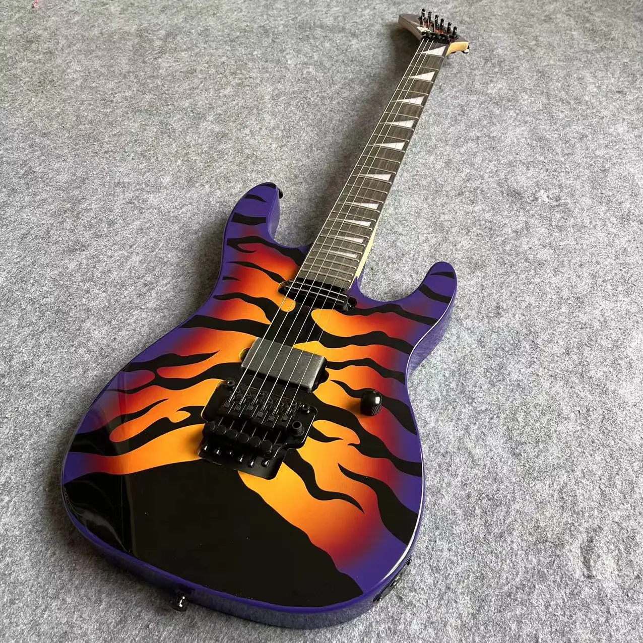 Electric guitar upgraded cartridge case, beautiful in appearance, supports customization, free shipping FEW
Electric guitar upgraded cartridge case, beautiful in appearance, supports customization, free shipping FEW