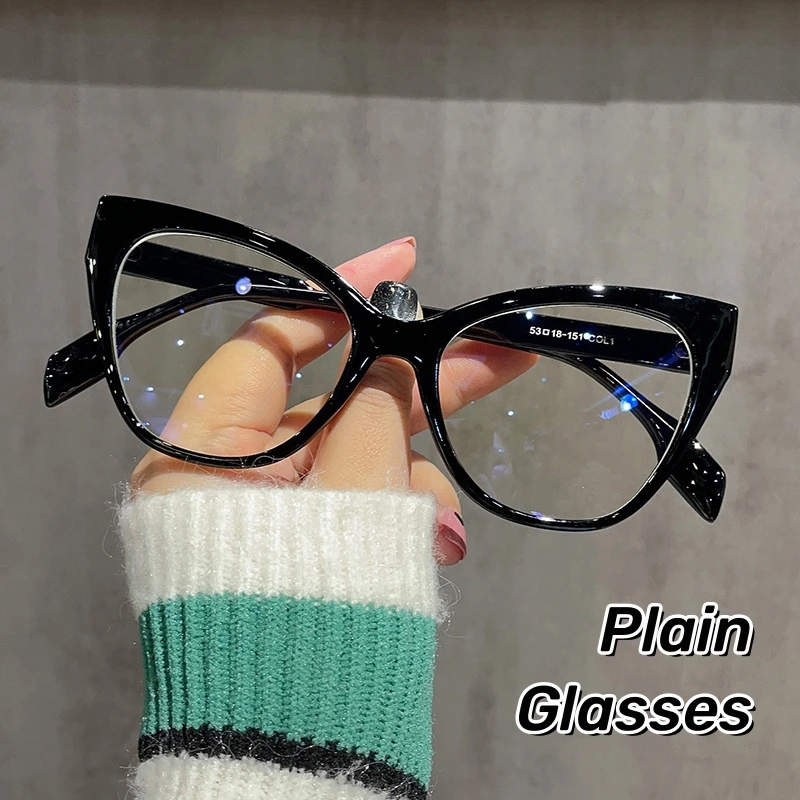 

2024 Women Cat Eye Optical Eyeglasses Blue Light Blocking Prescription Glasses Retro Fashion Contrasting Flat Light Eyewear