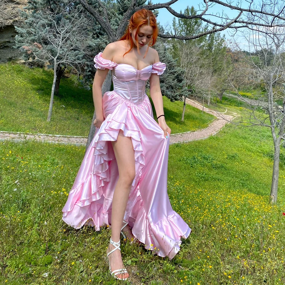 High Low Glossy Satin Babydoll Cosplay Dress High Split Pink Rufffed Bustier Off Shoulder Vintage Garden Evening Cocktail Dress
High Low Glossy Satin Babydoll Cosplay Dress High Split Pink Rufffed Bustier Off Shoulder Vintage Garden Evening Cocktail Dress
