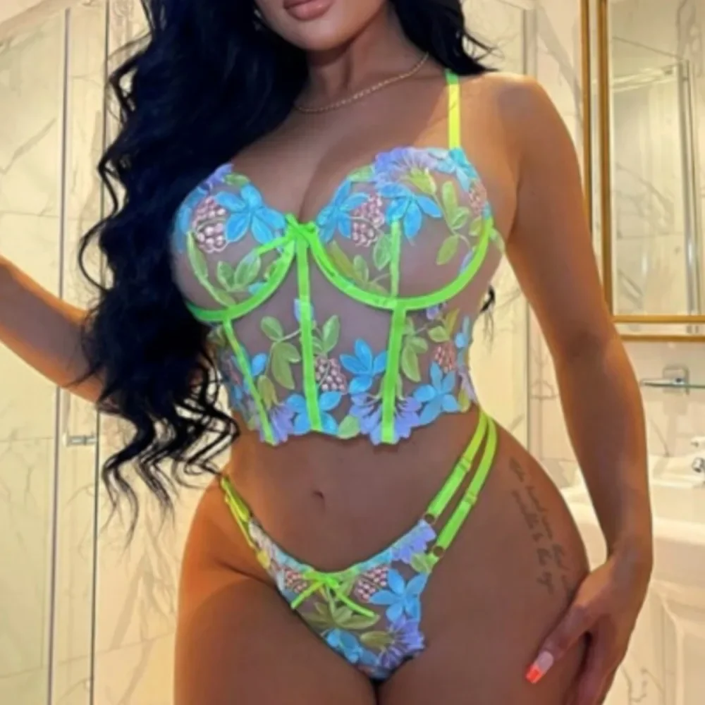Sexy Lingerie Girl Bra & Hot Panty Sheer Lace Bow See Through Women's Underwear Set
Sexy Lingerie Girl Bra & Hot Panty Sheer Lace Bow See Through Women's Underwear Set
