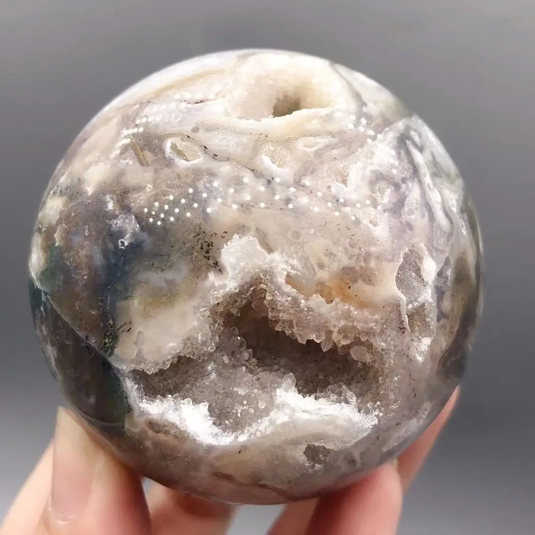 90mm 5A+ beautiful Natural Water Grass Agate Ball Natural Crystals Healing Stone for decoration 1pcs
90mm 5A+ beautiful Natural Water Grass Agate Ball Natural Crystals Healing Stone for decoration 1pcs