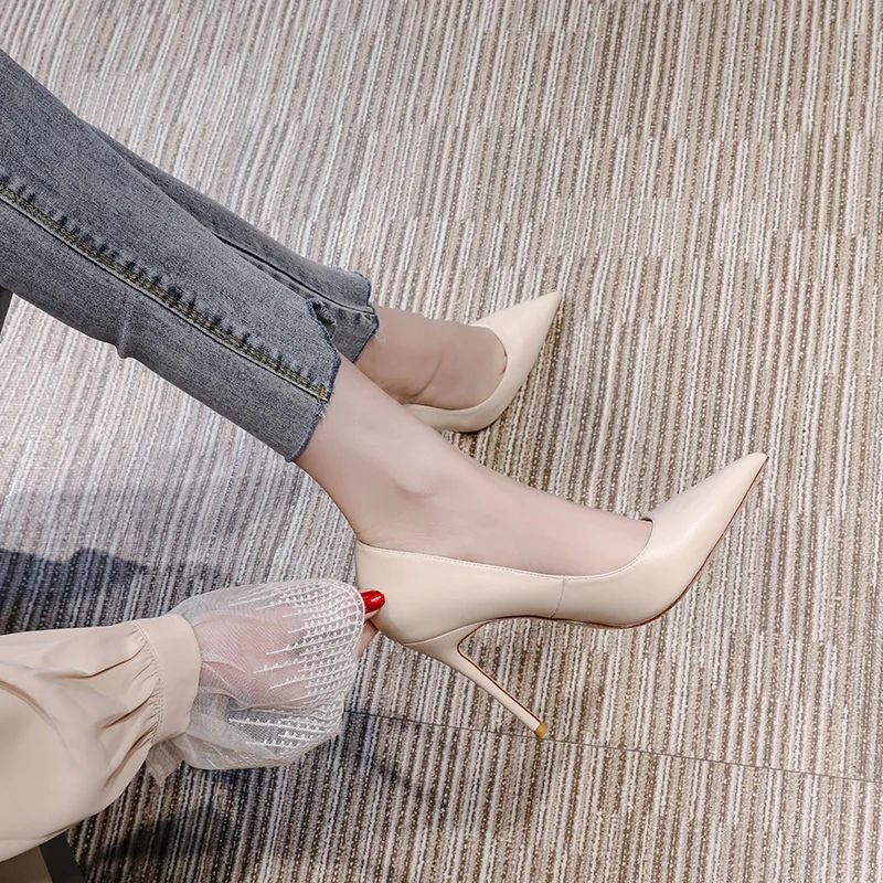 Fashion Women's Soft Leather Pumps Spring Pointed Shallow Mouth New Thin High Heels Dress Wedding Party Shoes
Fashion Women's Soft Leather Pumps Spring Pointed Shallow Mouth New Thin High Heels Dress Wedding Party Shoes