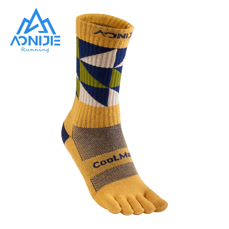 One Pair AONIJIE E4832 Unisex Colorful Sports Long Five-Toe Socks Stocking Thickened Terry Lining Toe Socks For Running Marathon
One Pair AONIJIE E4832 Unisex Colorful Sports Long Five-Toe Socks Stocking Thickened Terry Lining Toe Socks For Running Marathon