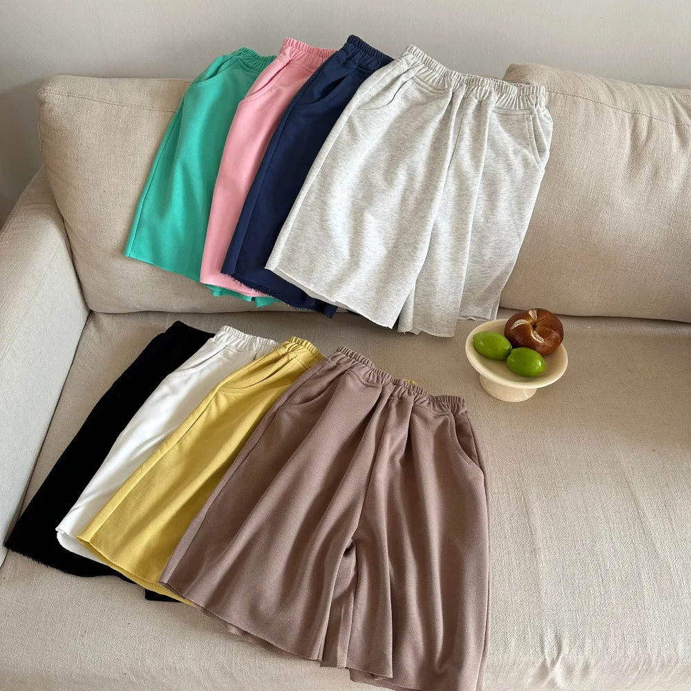 Children Short Pants 2024 Summer Children Solid Color All Match Five Quarterback Pants Boys and Girls Loose Pants Shorts
Children Short Pants 2024 Summer Children Solid Color All Match Five Quarterback Pants Boys and Girls Loose Pants Shorts