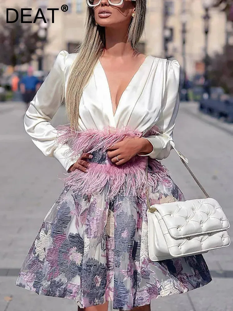 DEAT Elegant Dress Jacquard Weave V-neck Satin Retraction Spliced Feather Short Women's Dresses Spring 2024 New Tide 13DB3209
DEAT Elegant Dress Jacquard Weave V-neck Satin Retraction Spliced Feather Short Women's Dresses Spring 2024 New Tide 13DB3209