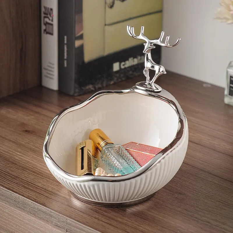 Entrance key, storage shelves, creative ornaments, living room shoe cabinet, simple modern decoration gifts
Entrance key, storage shelves, creative ornaments, living room shoe cabinet, simple modern decoration gifts