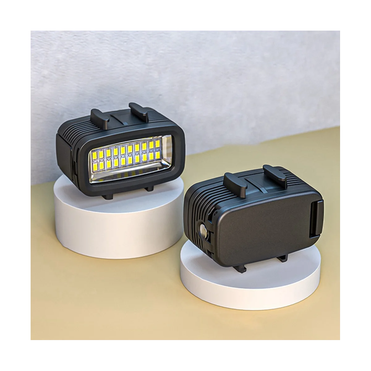 For Gopro Camera 20LED Portable Diving Fill Light Outdoor Live Photography Lighting Photo Photography Light
For Gopro Camera 20LED Portable Diving Fill Light Outdoor Live Photography Lighting Photo Photography Light