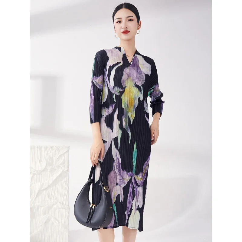 Women Spring and Autumn Three-House Pleated Temperament Long Dress Printed Urban Women's Commuter Dress
Women Spring and Autumn Three-House Pleated Temperament Long Dress Printed Urban Women's Commuter Dress