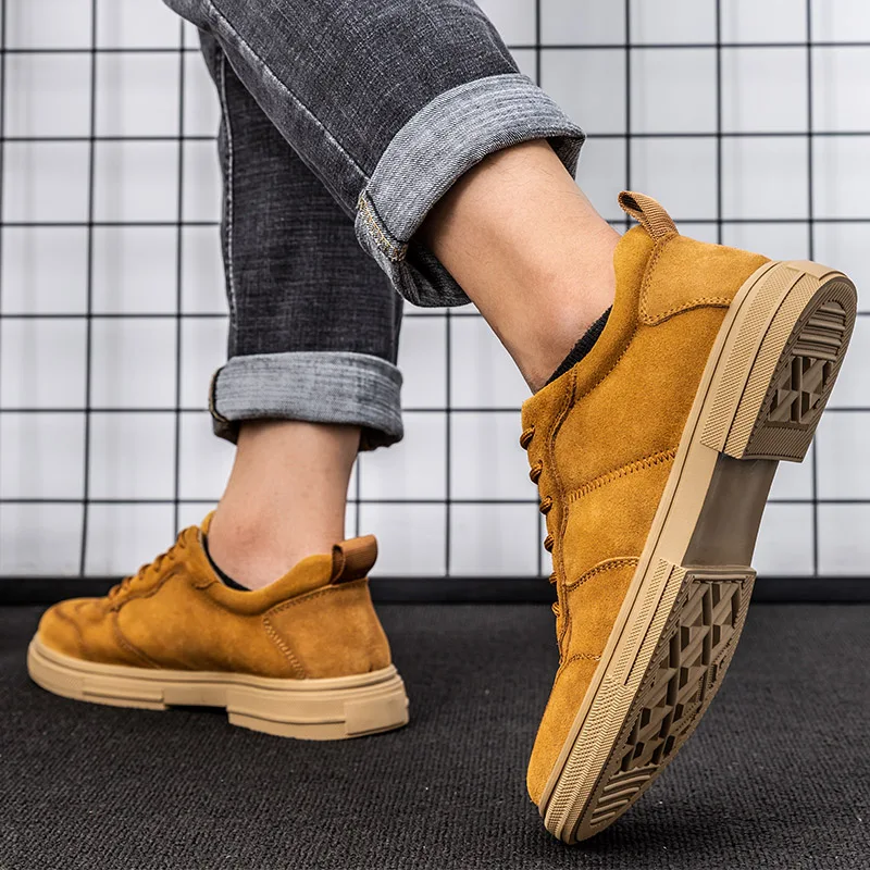 Men's leather shoes retro Hong Kong style casual suede cowhide board shoes flat heel wear-resistant shoes really light shoes
Men's leather shoes retro Hong Kong style casual suede cowhide board shoes flat heel wear-resistant shoes really light shoes