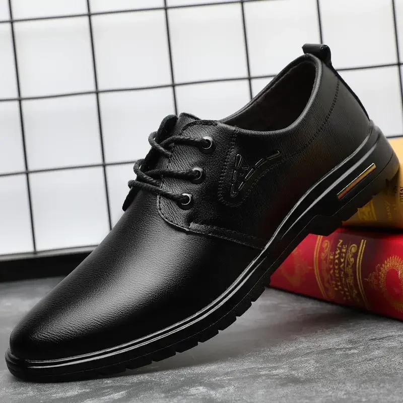 Hair Stylist Men's Shoes 2023 Autumn Boys Business Casual Leather Shoes Men's British Style Carving Brogue Shoes
Hair Stylist Men's Shoes 2023 Autumn Boys Business Casual Leather Shoes Men's British Style Carving Brogue Shoes