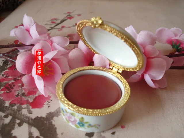 Ancient Rouge Lip Fat Dream Bangkok Light Rouge Nourishing Moisturizing Natural Plant
Ancient Rouge Lip Fat Dream Bangkok Light Rouge Nourishing Moisturizing Natural Plant