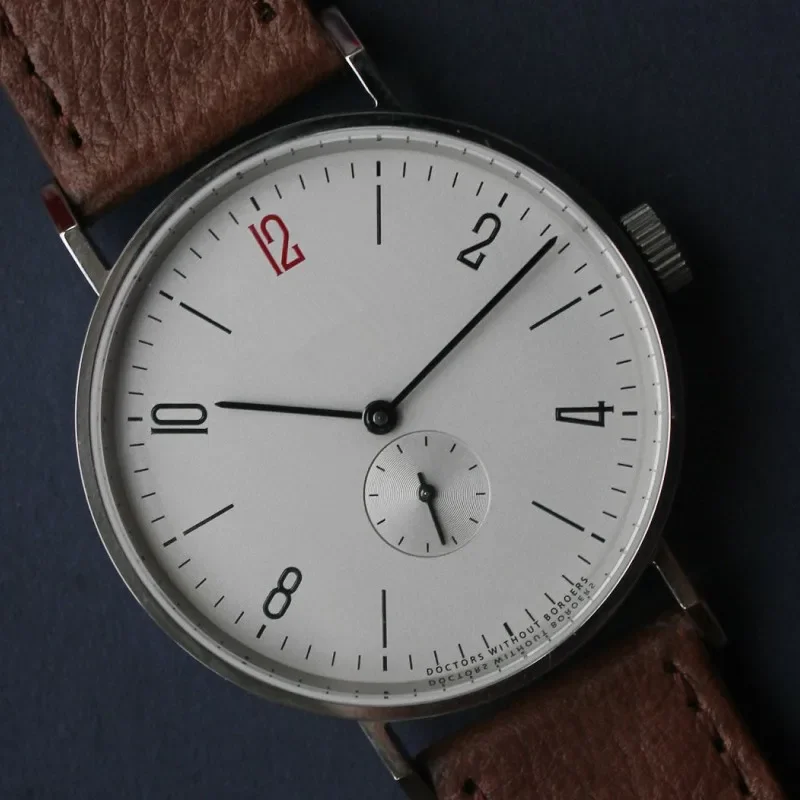 Minimalist Bauhaus Watch Sapphire Leather Strap Stainless Steel Tangomat Series 601 Automatic Mechanical Watch
Minimalist Bauhaus Watch Sapphire Leather Strap Stainless Steel Tangomat Series 601 Automatic Mechanical Watch