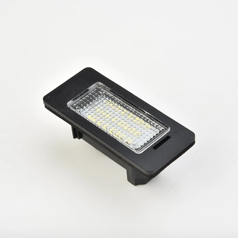 Energy Saving LED License Plate Light Bulb for BMW E39 E60 E82 E70 E90 E92 X3/5/6 Suitable for BMW 2 Series F22 F23 F45
Energy Saving LED License Plate Light Bulb for BMW E39 E60 E82 E70 E90 E92 X3/5/6 Suitable for BMW 2 Series F22 F23 F45