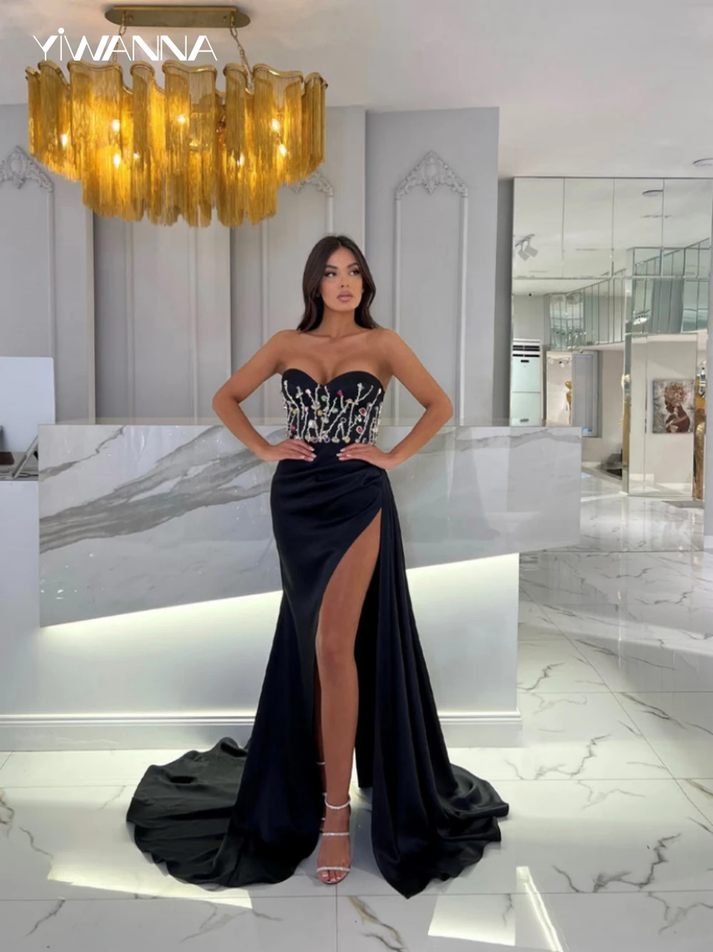 Romantic Sweetheart Neck Evening Dress Sparkly Crystal Prom Gown Classic Satin Straight Long Cocktail Dresses Robe De Mariée
Romantic Sweetheart Neck Evening Dress Sparkly Crystal Prom Gown Classic Satin Straight Long Cocktail Dresses Robe De Mariée