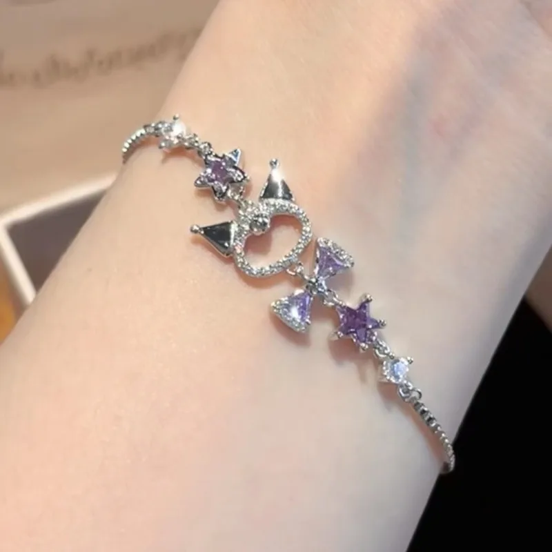 Kawaii Kuromi Shining Zircon Crystal Purple Bracelet New Exquisite Girl High Grade Versatile Best Friend Hand Decorative Gift
Kawaii Kuromi Shining Zircon Crystal Purple Bracelet New Exquisite Girl High Grade Versatile Best Friend Hand Decorative Gift