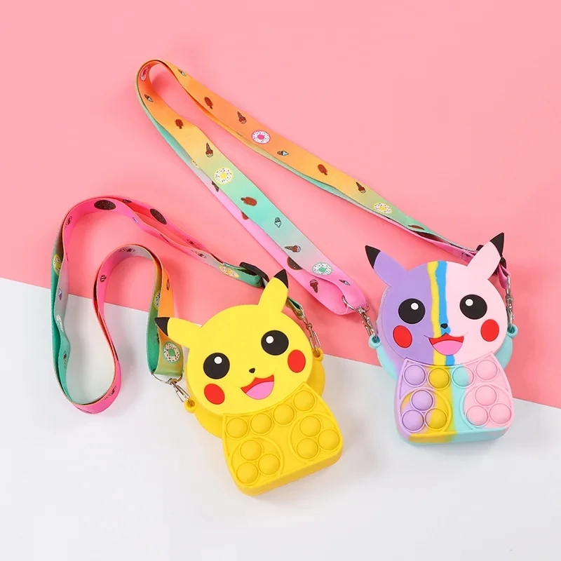 Kawaii Покемон Пикачу детская скошенная сумка для пеленок кавайное украшение маленькое и изысканное Силиконовое хранилище для детей нулевой бумажник подарок
Kawaii Покемон Пикачу детская скошенная сумка для пеленок кавайное украшение маленькое и изысканное Силиконовое хранилище для детей нулевой бумажник подарок
