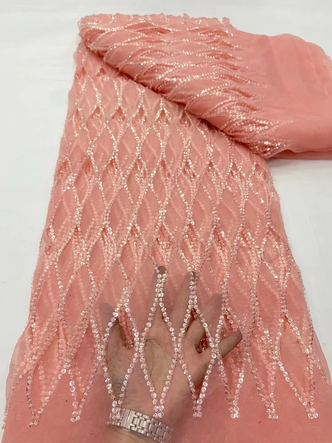 2024 новый дизайн, розовая французская кружевная ткань с блестками, Высококачественная африканская вуаль, кружевная ткань для женщин, вечернее платье, Sew PDP24113
2024 новый дизайн, розовая французская кружевная ткань с блестками, Высококачественная африканская вуаль, кружевная ткань для женщин, вечернее платье, Sew PDP24113