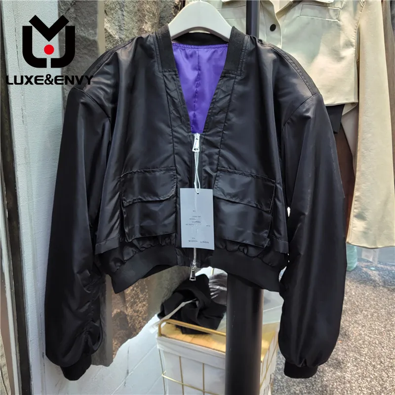 LUXE&ENVY Early New Korean Edition Solid V-Neck Zipper Pocket Sleeve Fold Design Jacket Casual Slim Motorcycle Coat 2023 Autumn
LUXE&ENVY Early New Korean Edition Solid V-Neck Zipper Pocket Sleeve Fold Design Jacket Casual Slim Motorcycle Coat 2023 Autumn