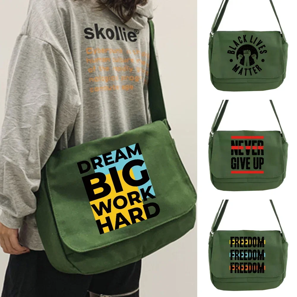 2023 New Shoulder Bag Simple Women Canvas Messenger Bags Word Print Handbags Organizer Korean System Casual Version Postman Case
2023 New Shoulder Bag Simple Women Canvas Messenger Bags Word Print Handbags Organizer Korean System Casual Version Postman Case