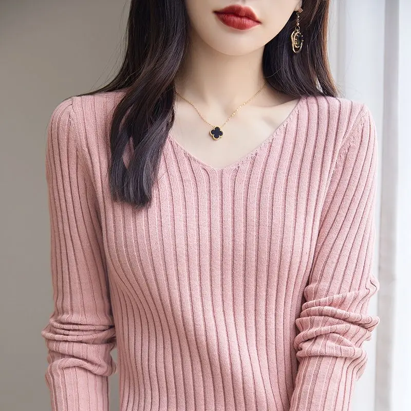 100% Pure Cotton V-neck Slim Bottoming Shirt Autumn Winter Women Solid Color Simple Inner Wear Female Fashion Casual Knitted Top
100% Pure Cotton V-neck Slim Bottoming Shirt Autumn Winter Women Solid Color Simple Inner Wear Female Fashion Casual Knitted Top
